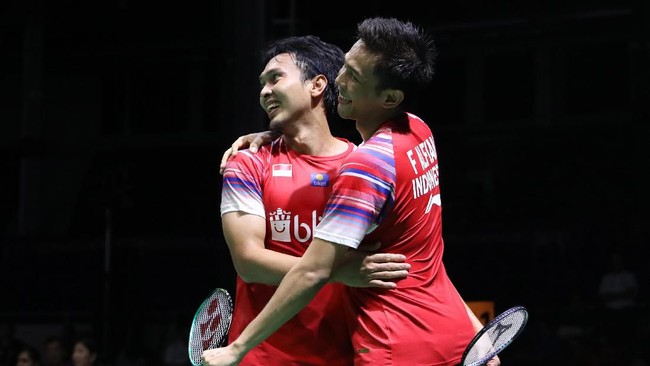 Duta Besar RI untuk Inggris, Desra Percaya, mengaku marah dan kecewa tim bulutangkis Indonesia terpaksa mundur dari All England 2021.