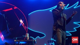 Terbawa Nostalgia di Konser 20 Tahun Bintang Lima Dewa 19