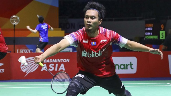 Mohammad Ahsan meminta kepada Presiden Joko Widodo untuk memulangkan skuad Indonesia dari Inggris usai dipaksa mundur dari kejuaraan All England.
