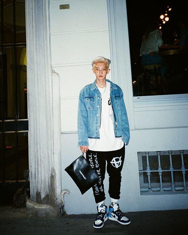 Beberapa potret tampan Chanyeol EXO yang followersnya tembus 20 juta orang di Instagram versi Insertlive.