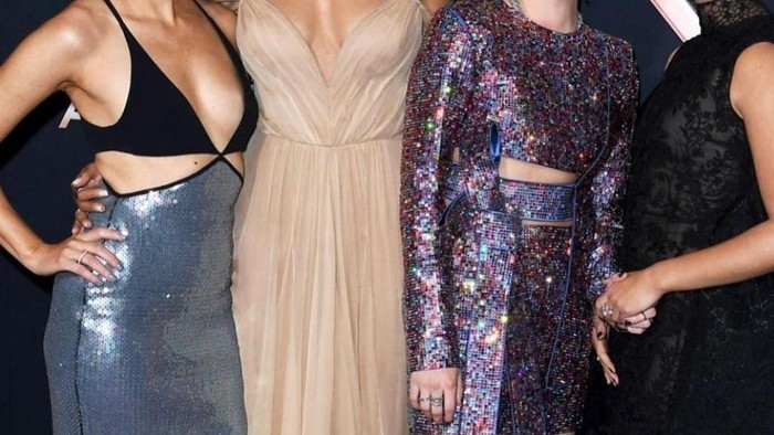 Penampilan para Pemain Charlie's Angel di Red Carpet Premiere!