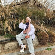 6 Padu Padan Celana Cargo untuk Hijaber Edgy Seperti Intan Khasanah