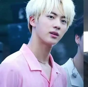 Super Manly, 5 Idol Ini Punya Bahu Lebar yang Bikin Betah Bersandar