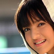 Penampilan Jadul Nia Ramadhani yang Bikin Pangling