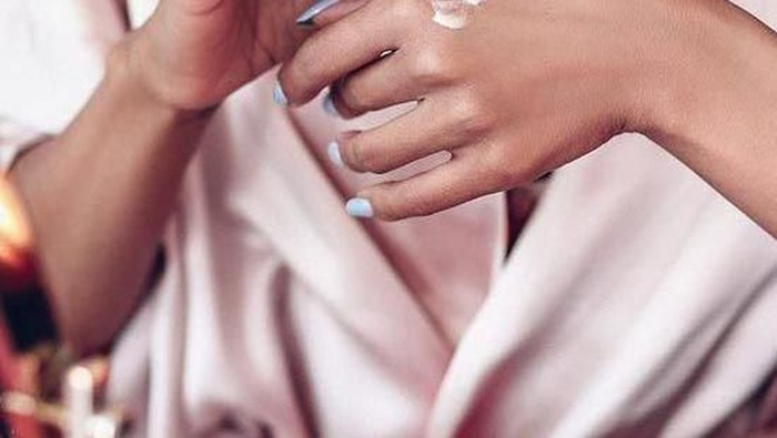 Agar Lembap Maksimal, Begini Cara Menggunakan Handbody yang Benar