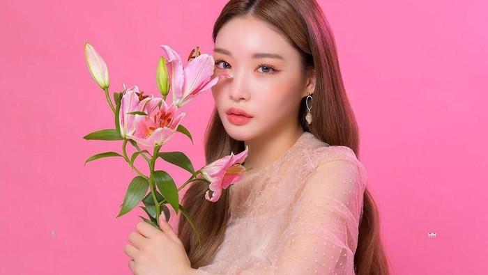 Ssst! 5 Idol Kpop Ini Beberkan Rahasia untuk Mendapatkan Glass Skin