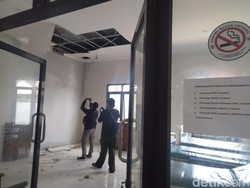 Plafon Ruang Rawat Inap Puskesmas di Jombang Ambrol, Pasien Direlokasi