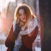 5 Zodiak yang Sering Diremehkan karena Enggak Suka Pamer Kecerdasan
