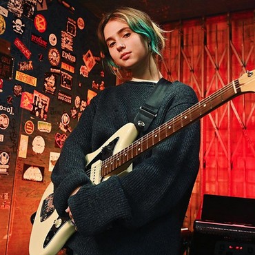 Lirik Lagu Sofia - Clairo