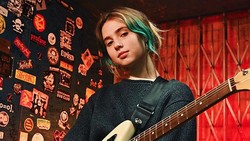 Lirik Lagu Sofia - Clairo