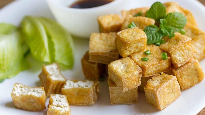 Tips Menggoreng Tahu agar Garing di Luar, Lembut di Dalam!