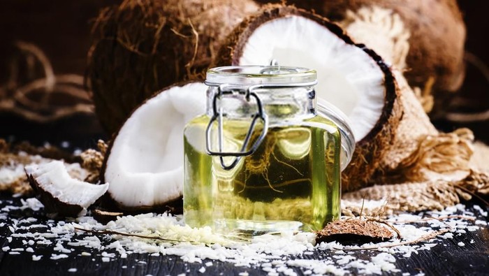 Fakta Minyak Kelapa yang Enggak Baik untuk Kesehatan