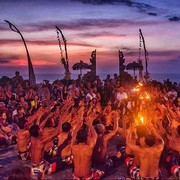 Punya Kekayaan Budaya, Ini Tradisi Unik yang Hanya ada di Indonesia