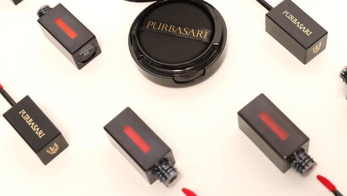 Tawarkan Varian Premium, Cobain Pakai Produk Makeup Lokal Legendaris, Yuk!