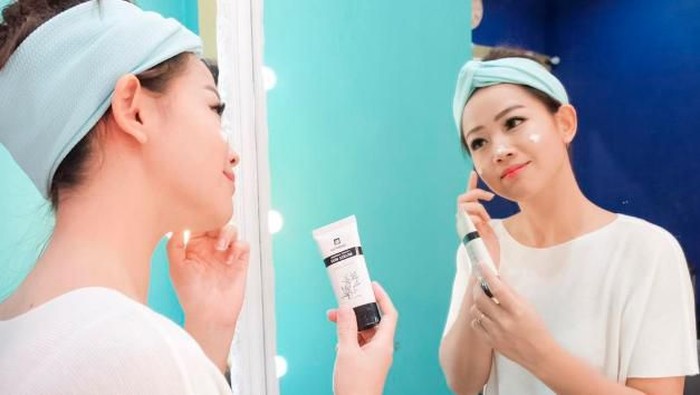 Yuk, Hindari Kulit Kusam dengan Sun Serum yang Satu ini Ladies!
