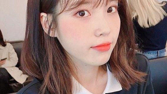 Dari Feminin Hingga Boyish, Ini Kumpulan Gaya IU yang Bisa Kamu Tiru Dari Feminin Hingga Boyish, Ini Kumpulan Gaya IU yang Bisa Kamu Tiru