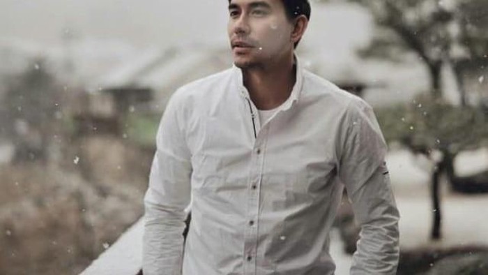 Sering Dijuluki Hot Daddy, Ini Potret Darius Sinathrya yang Makin Keren