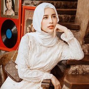 Look Hijab Aghnia Punjabi, Simple Tapi Tetap Elegan