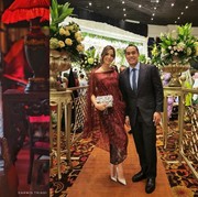 Yuk, Tampil Anggun di Berbagai Acara dengan Kebaya Brokat Modern Ini