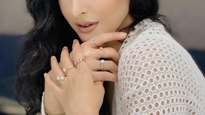 Mau Punya Kulit Glowing Seperti Tasya Farasya? Ini Tipsnya!