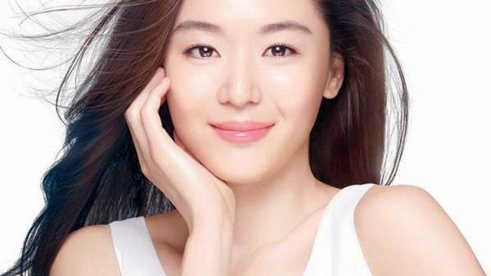 Rawat Kulit Wajahmu dengan 7 Rekomendasi Face Oil Lokal Terbaik Berikut Ini!