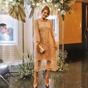 Tampil Kekinian dengan Setelan Kondangan? Bisa Banget!