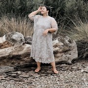 Inspirasi Fashion Kondangan untuk Tubuh Big Size ala Ucita Pohan