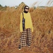 5 Warna Atasan Wajib Punya Buat Kamu yang Berhijab, Biar Penampilan Makin Ciamik!