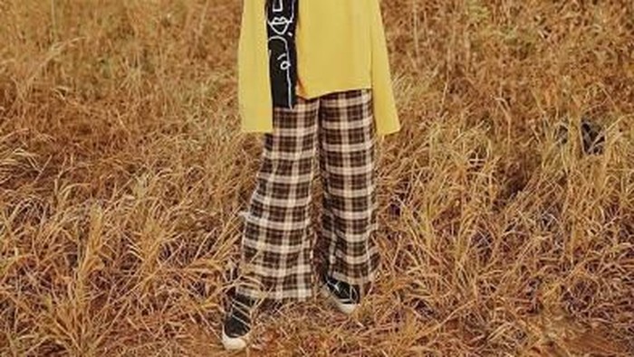 5 Warna Atasan Wajib Punya Buat Kamu yang Berhijab, Biar Penampilan Makin Ciamik!