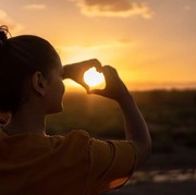 Jangan Lupa Cintai Diri Sendiri, Ini Pentingnya Self-Love untuk Selesaikan Masalah Hidup!