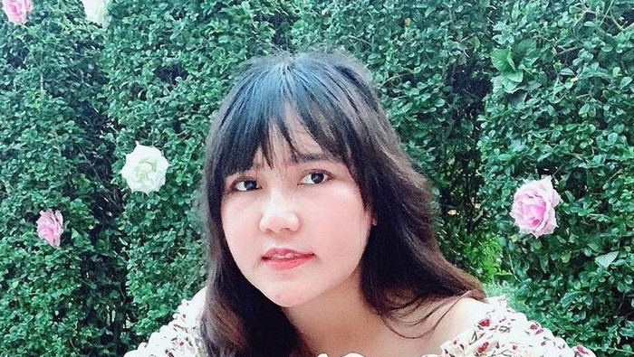 Sempat Terlihat Chubby, Via Vallen Tampil Tirus Setelah Turun 3 Kg! Apa Rahasianya? Sempat Terlihat Chubby, Via Vallen Tampil Tirus Setelah Turun 3 Kg! Apa Rahasianya?