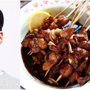Momen Seleb Korea yang Mencicipi Keripik Tempe hingga Makan Nasi Padang Pakai Tangan!