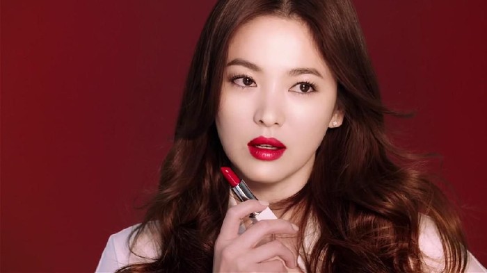 Beda Tapi Sama Cantiknya, Ini Lipstik Favorit Selebriti Korea