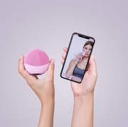 Bisa Bikin Glowing, Skincare Hacks Unik Ini Wajib Kamu Coba!