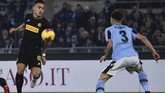 FOTO: Lazio Tekuk Inter Rebut Posisi Kedua Liga Italia Lazio tekuk Inter Milan 2-1 dalam lanjutan Liga Italia dan berhasil merebut posisi kedua klasemen dari skuat Nerazzurri.