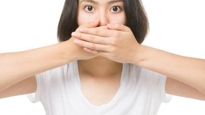 Temanmu Bau Badan? Ini Cara Halus Berikan Kritik Tanpa Bikin Dia Tersinggung