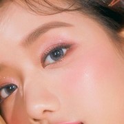 Punya Mata Besar yang Indah, Pesona Idol K-Pop Berikut Makin Terasa