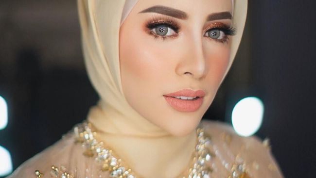 Semakin Glowing dan Mulusnya Wajah Aghnia Punjabi Jelang Pernikahan