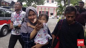 Keluar dari Tahanan, Tersangka Penghina Ingin Bertemu Risma
