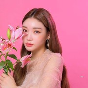 10 Pesona Chung Ha, Penyanyi Korea Cantik yang Kolaborasi dengan Rich Brian