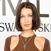 Gaya Rambut Bob Bella Hadid, Jadi Inspirasi 2020!