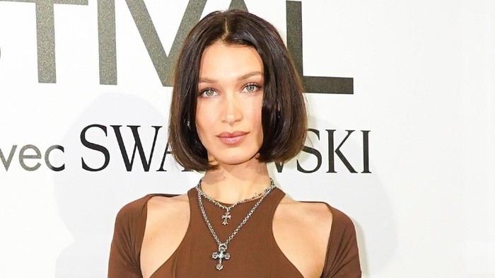 Gaya Rambut Bob Bella Hadid, Jadi Inspirasi 2020!