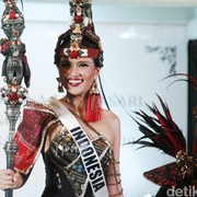 Pesona Jesica Fitriana, Putri Indonesia Pariwisata 2019 dalam Balutan Baju Adat Batak