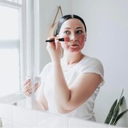 Tips Persiapkan Kulit Sehat Sebelum Traveling