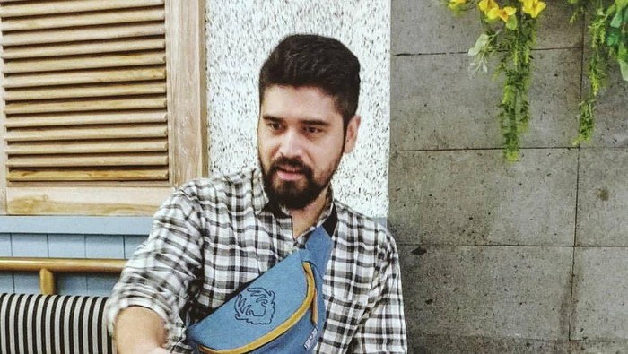 Enggak Berubah, Begini Potret Rizky Hanggono yang Keren di Usia 39 Tahun