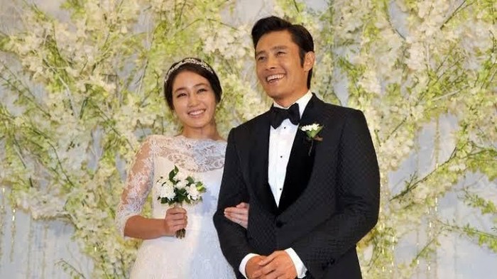 'Tolak' Menikah Muda, 7 Seleb Korea Ini Menikah di Usia 40 Tahun