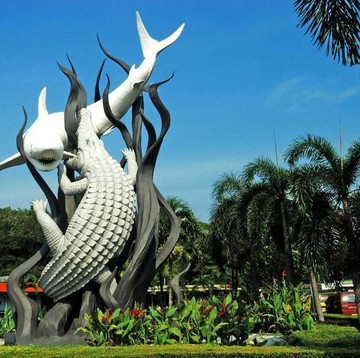 img-title Mampir ke Surabaya? Gak Lengkap Kalau Gak Beli Oleh-Oleh Ini!