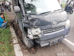 Pikap Tabrak 3 Bikers di Jalan Nasional Jombang, Satu Tewas, Tiga Luka
