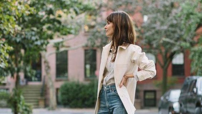 Bikin Kece, Tengok Inspirasi Clog Shoes yang Siap Jadi Andalan di Berbagai Acara