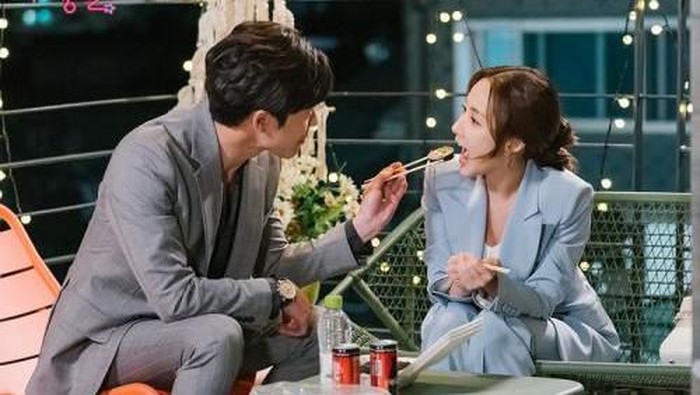 Rekomendasi Eyeshadow Pallete untuk Ngedate dengan Pacar